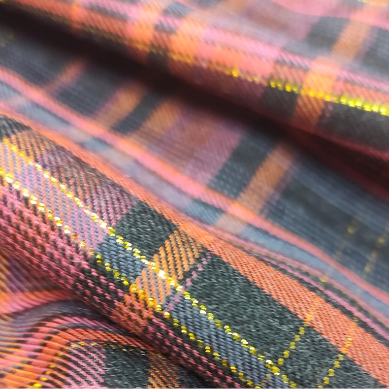 V�vet viskose // Skotskternet m.guldd