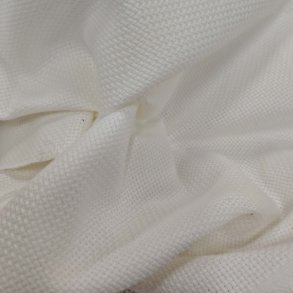 Broderi stof  // 4,4 thr. R� Hvid