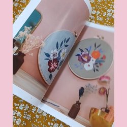 THE FORESTER'S WALL // DMC Broderi bog