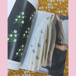 THE PLEASURE OF THE WORLD// Japansk Broderi bog