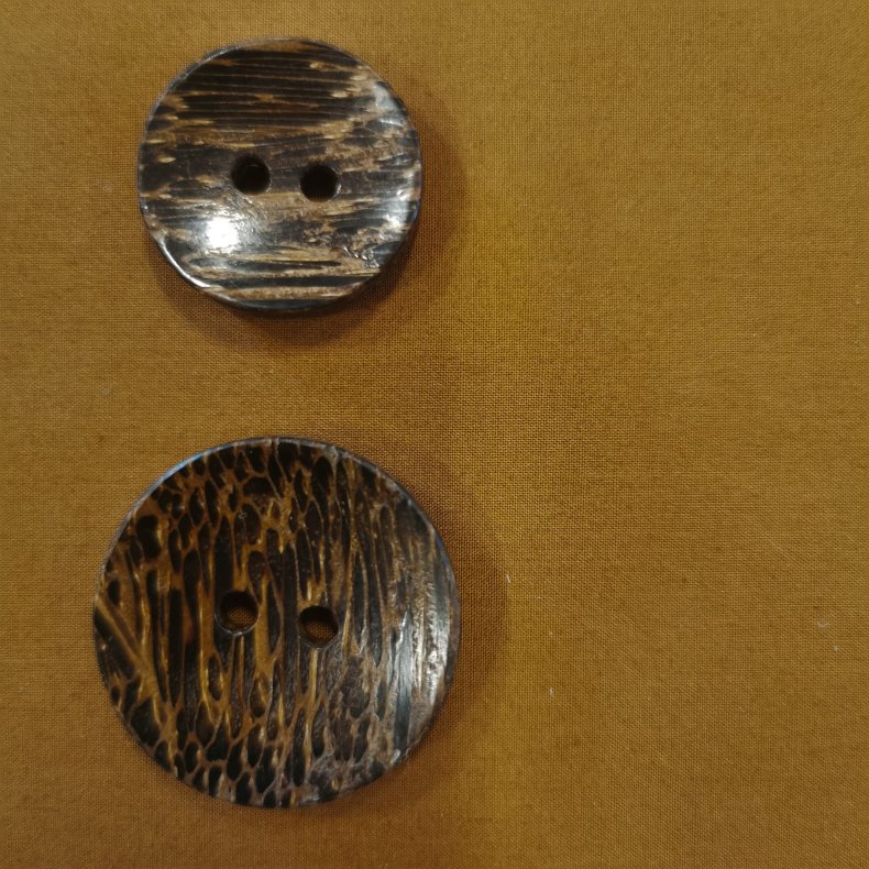 Tr mrk Knap 15 - 25,- (2cm - 3cm)