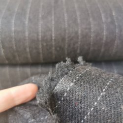 Uld nlestribede 149,- Gr mrk koks