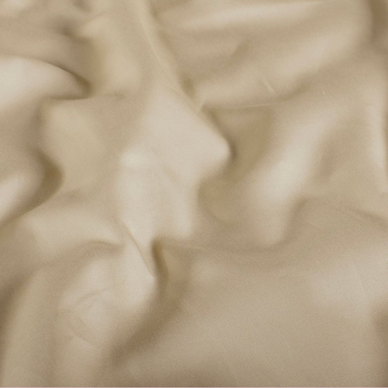 Bomuld let satin // Creme 52