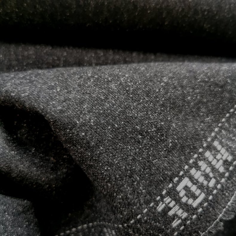 uld v�vet Italiensk modehus 169,- Koks sort