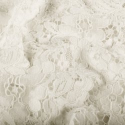 Broderi Blonde // R� hvid 51