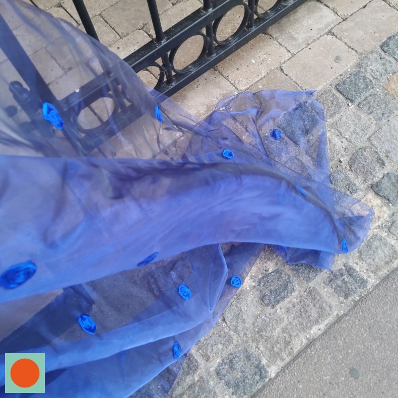 Organza 59,- Kobolt bl blomster