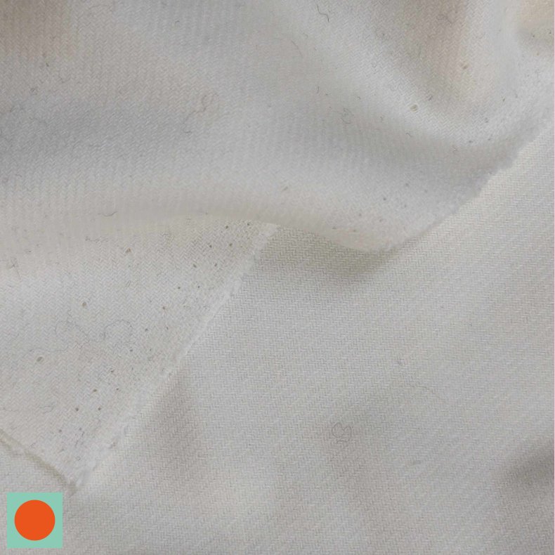 Uld vvet // White