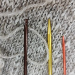 Italiensk lukning // uld stoppen�le 39,-