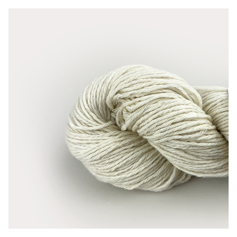 LUNA  // R� Hvid nr. 13