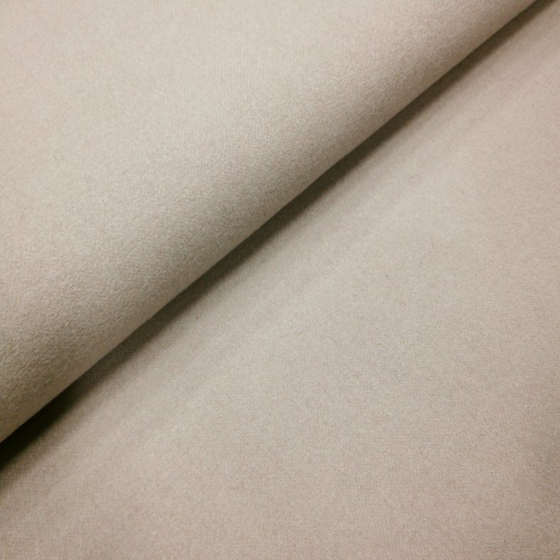  Uld 199,- R�hvid creme