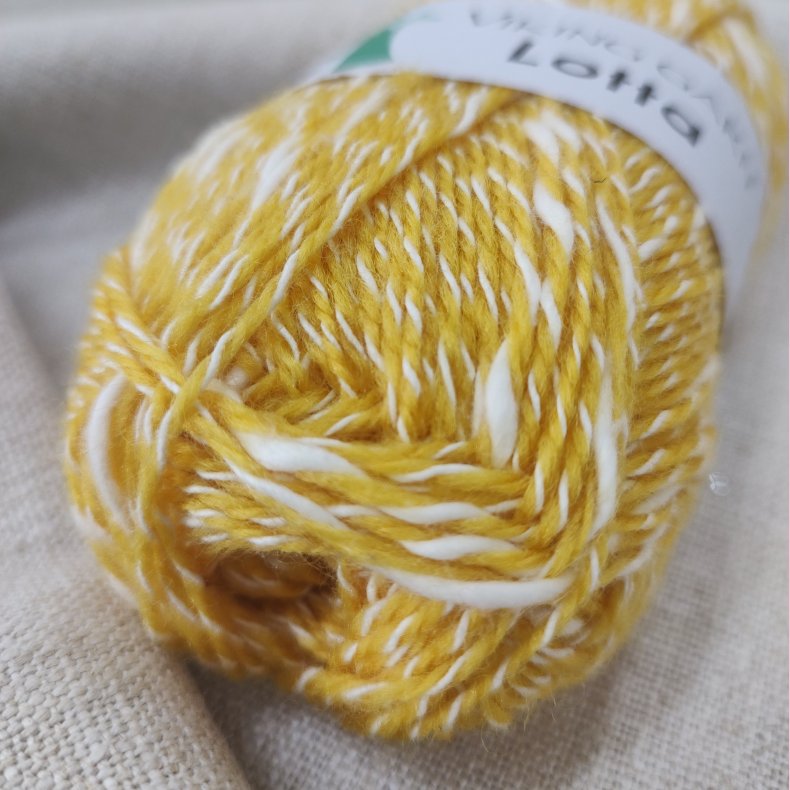 Lotta // Gul Nr. 245