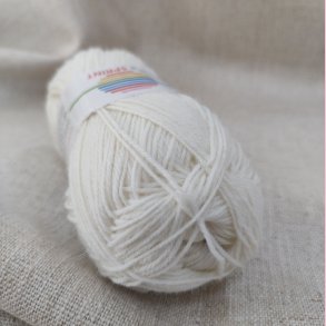 Str�mpegarn // Hvid nr. 266