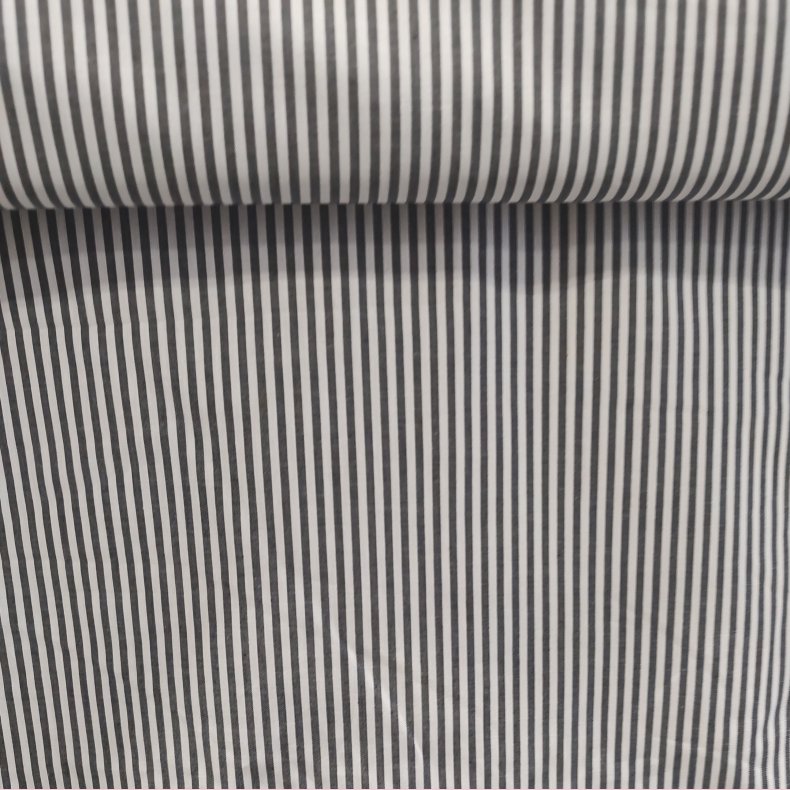 Stribet // Sort og hvid 0,2cm.