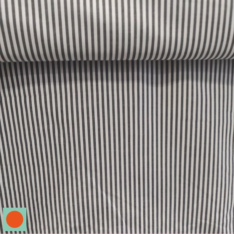 Stribet // Sort og hvid 0,2cm.