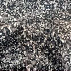 Poplin // Graffisk black