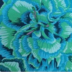 Kaffe Fassett // Picotee Carnations green