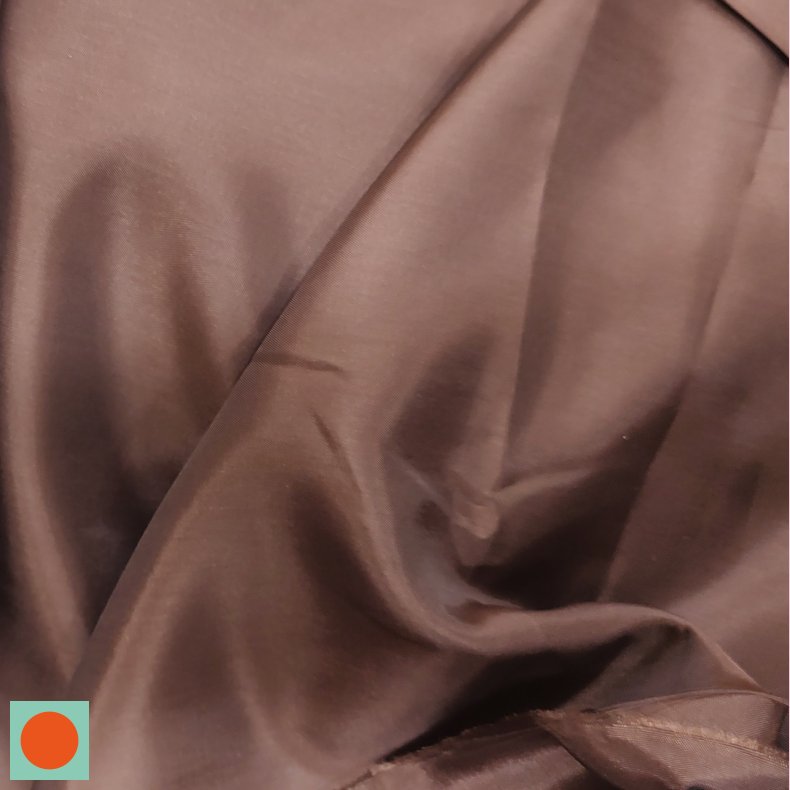 Foer Acetat // Varm Brun