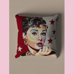 Gobelin // Audrey Hepburn