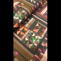 Italiensk modehus 169,- Viskose satin - Grafisk