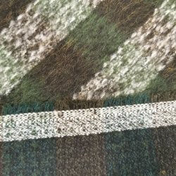 Jacquard Brokade 399,- Tern Stribet Brstet grn hvid